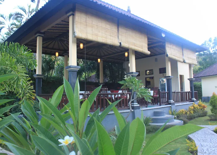 Bintang 4* アメッド