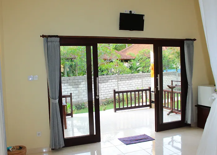 Bintang 4*