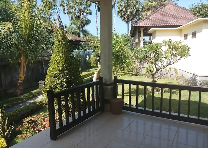 Bintang 4*