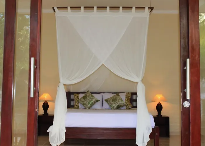 Bintang 4*